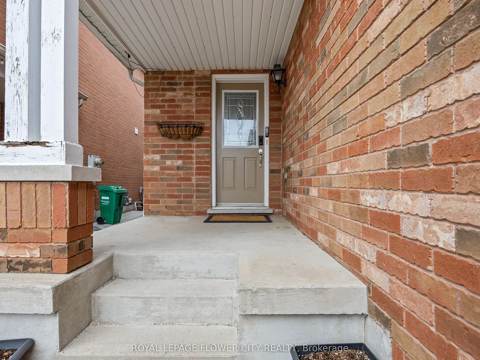 4 bed, $3,800 — Photo 3