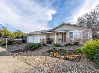 451 Zinfandel Dr, Ukiah, CA 95482