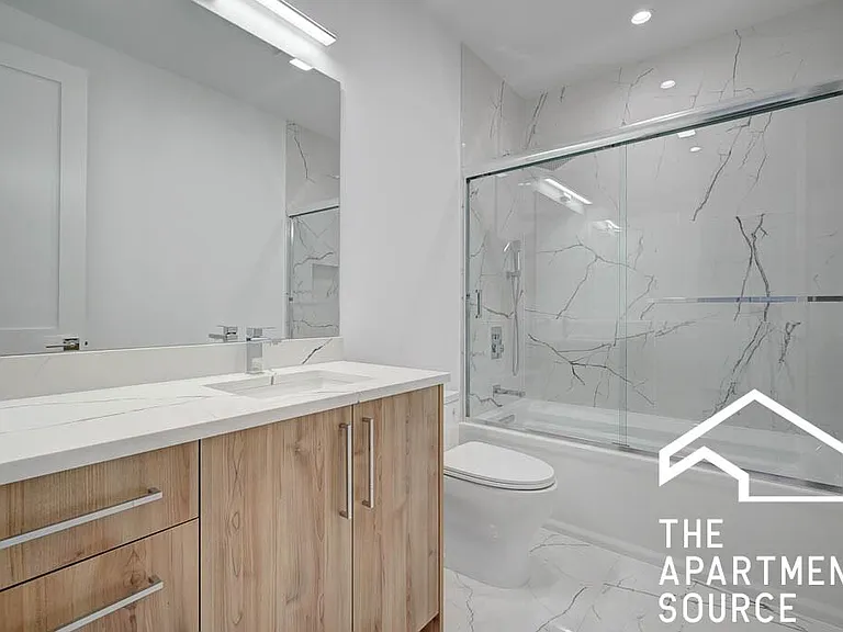 3010 W Belmont Ave #4 — Photo 13