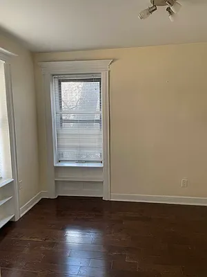 Rented by Tip Top Realty Corp | media 16