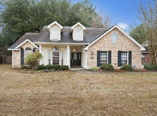 29771 Oak Dr, Albany, LA 70711