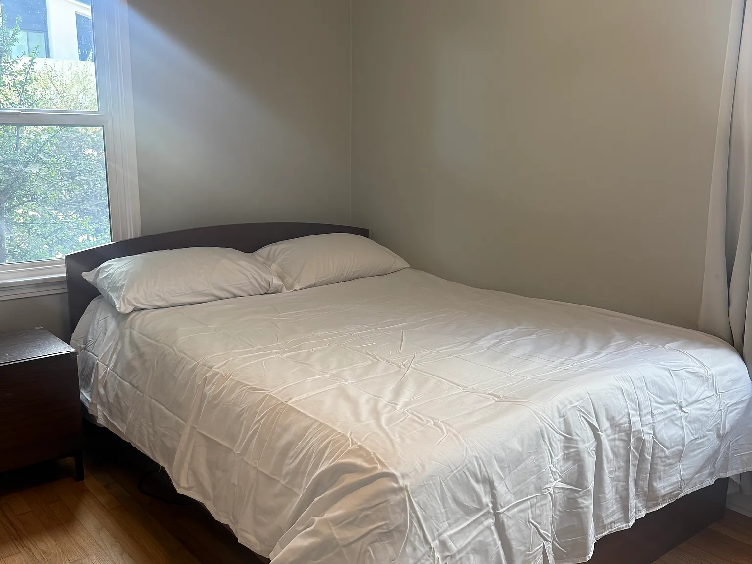 2 bed, 1004 sqft, $4,999 — Photo 3