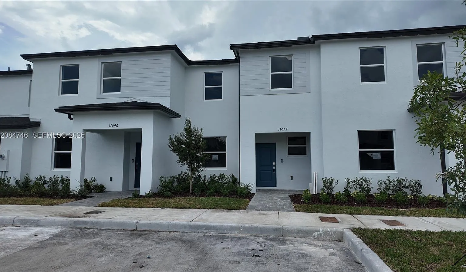 3 bed, 2.5 bath, $2,800 — Photo 1