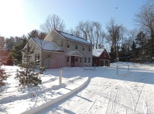 310 Clapboard Hill Rd, Guilford, CT 06437