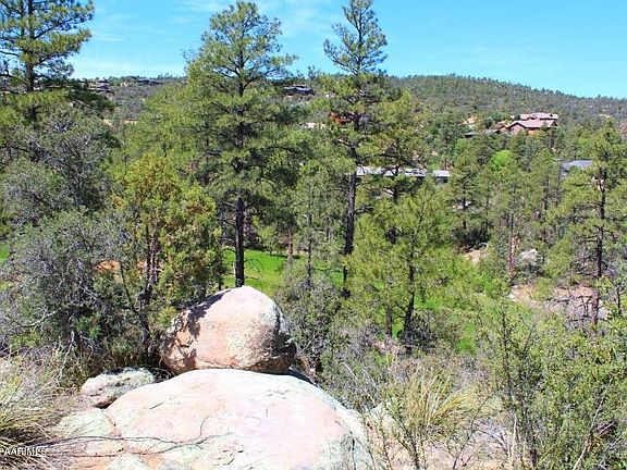 2nd image of 515 Lodge Trail Cir