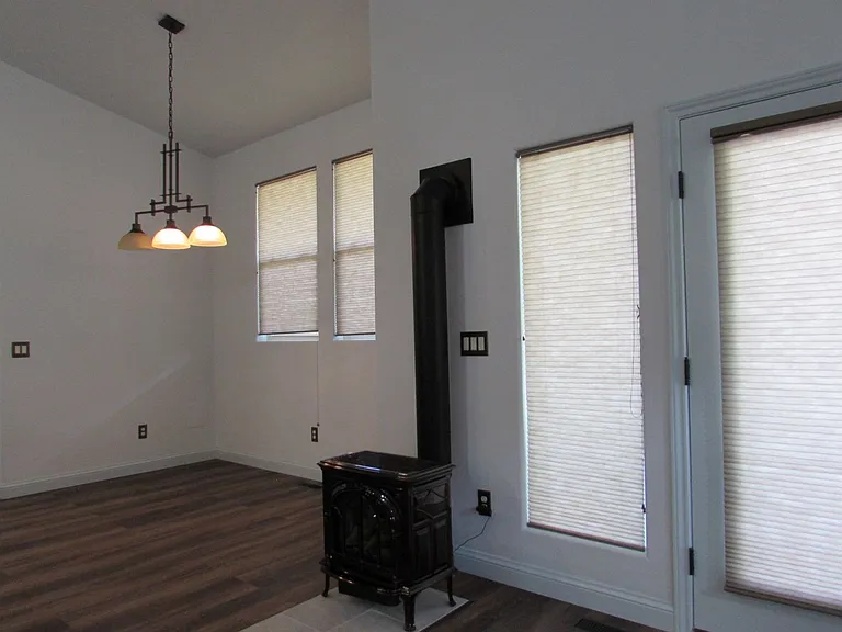 2096 Two Wood Dr — Photo 15