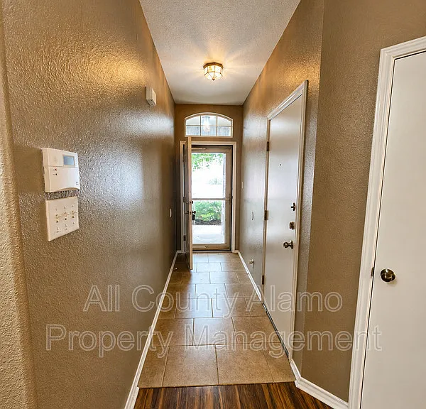 9006 Pinseeker — Photo 5