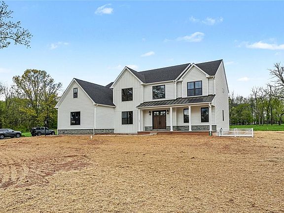 3rd image of 30 Marienstein Rd