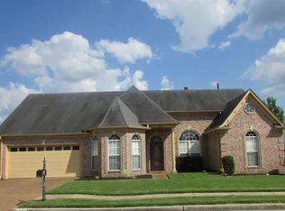 9885 Averbury Dr, Cordova, TN 38016