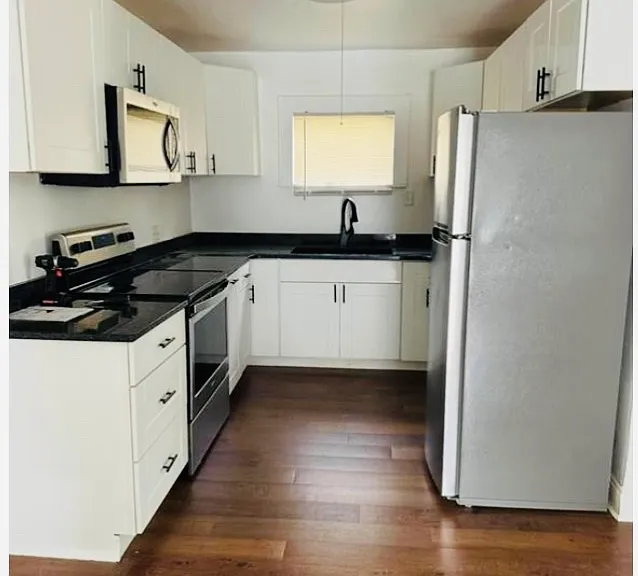 21 Woodbine St #1 — Photo 3