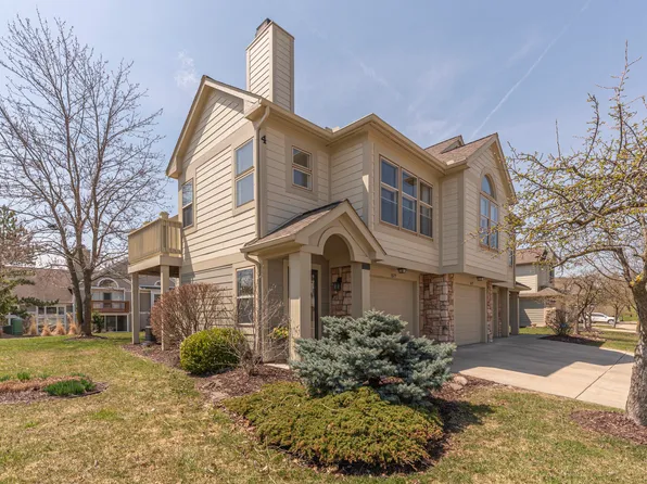 1677 Coburn Dr, Ann Arbor, MI 48108