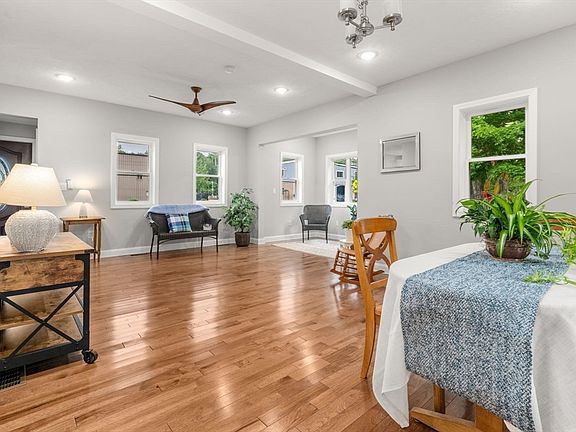 4th image of 329 Pleasant St