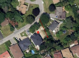 2918 Highfield Cres, Ottawa, ON K2B6G5