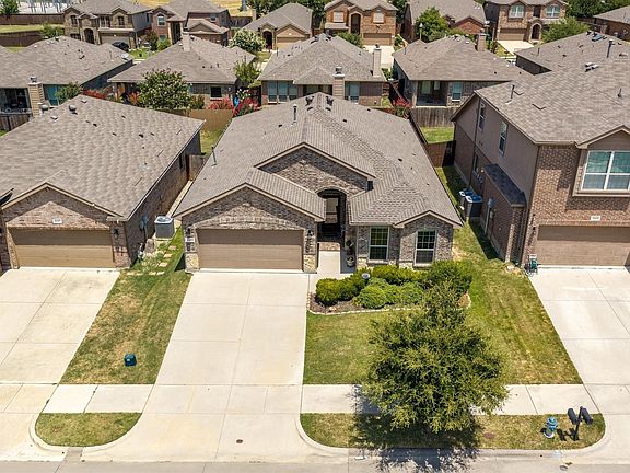 4th image of 2405 Lighthouse Dr