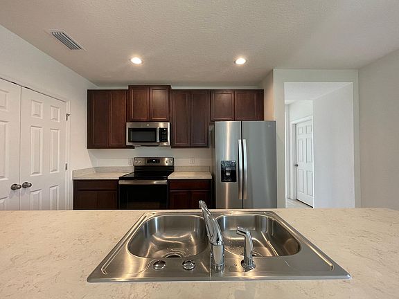 3rd image of 1375 Red Blossom Ln