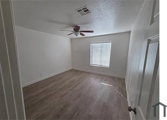 3 bed, 1589 sqft, $2,700 — Photo 3