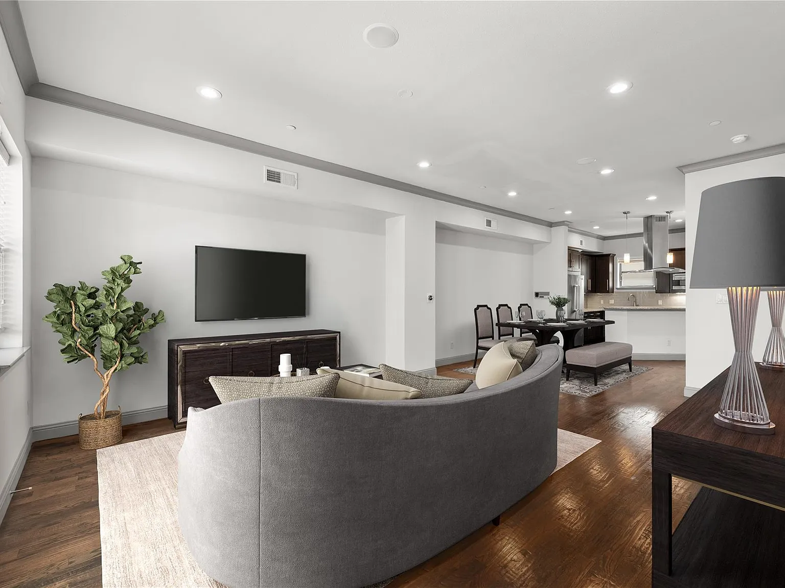3 bed, 3.5 bath, 2030 sqft, $3,500 — Photo 4