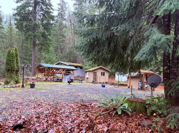 10 N Mt Olympus Place, Hoodsport, WA 98548