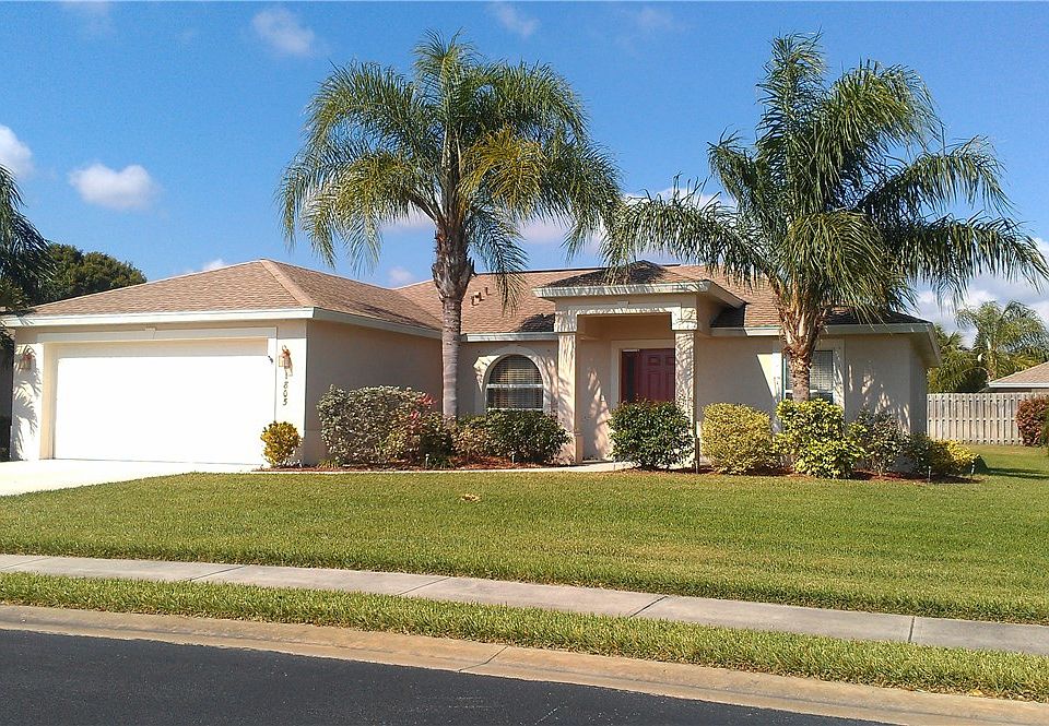 1st image of 1805 Finch Ln