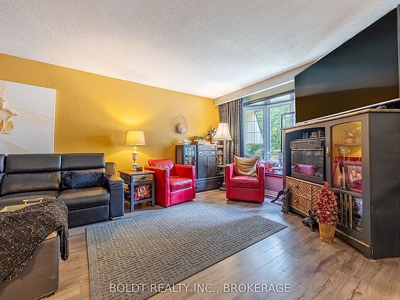 5th image of 491 Bunting Rd