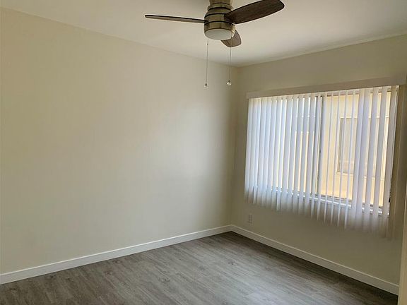 3rd image of 4767 San Vicente Blvd