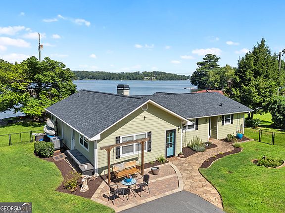 2nd image of 276 Roberts Point Rd