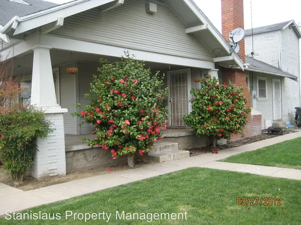 2473 Bangs Ave, Modesto, CA 95356