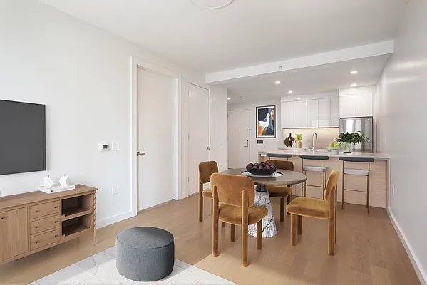 Rented by The Jay Group Inc. | media 5