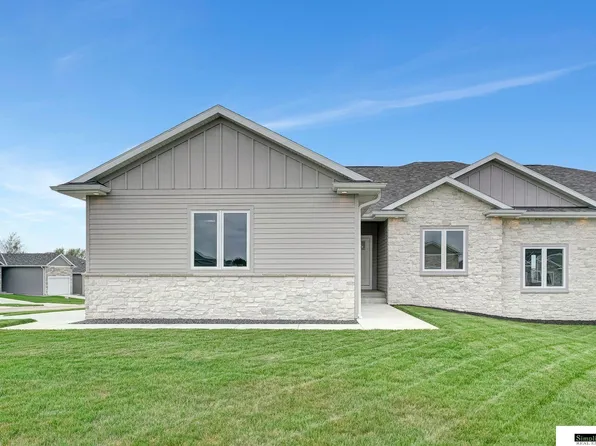 4936 Spire St, Lincoln, NE 68516
