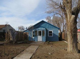 123 SE Jackson St, Redmond, OR 97756