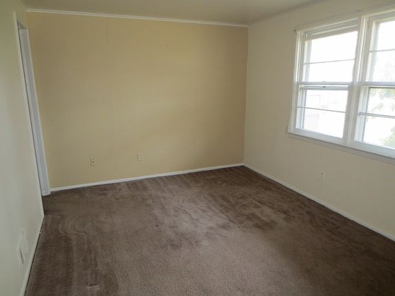 4th image of 6 Fletcher Pl