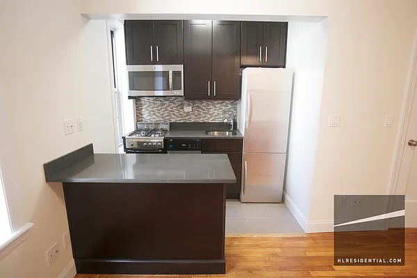 Sold by Highline Residential | media 9