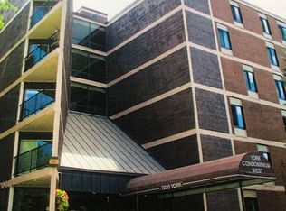 7220 York Ave S APT 102, Edina, MN 55435
