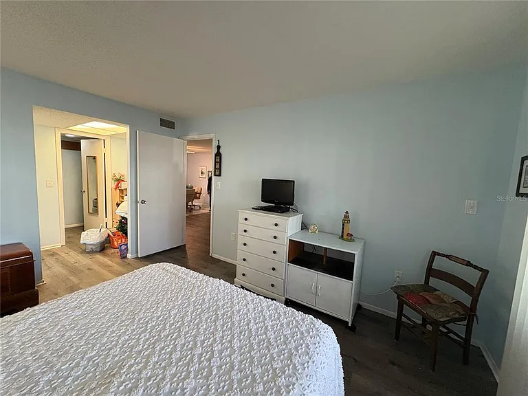 3064 Lake Bayshore Dr #115 — Photo 30