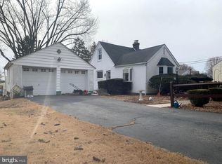 129 Eagle Rd, Springfield, PA 19064