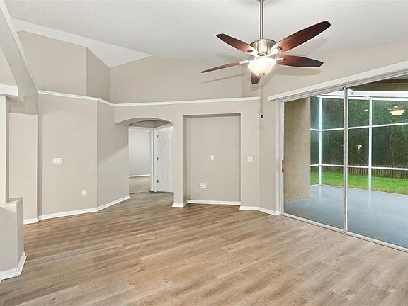 4th image of 8608 BUTTONBUSH COURT