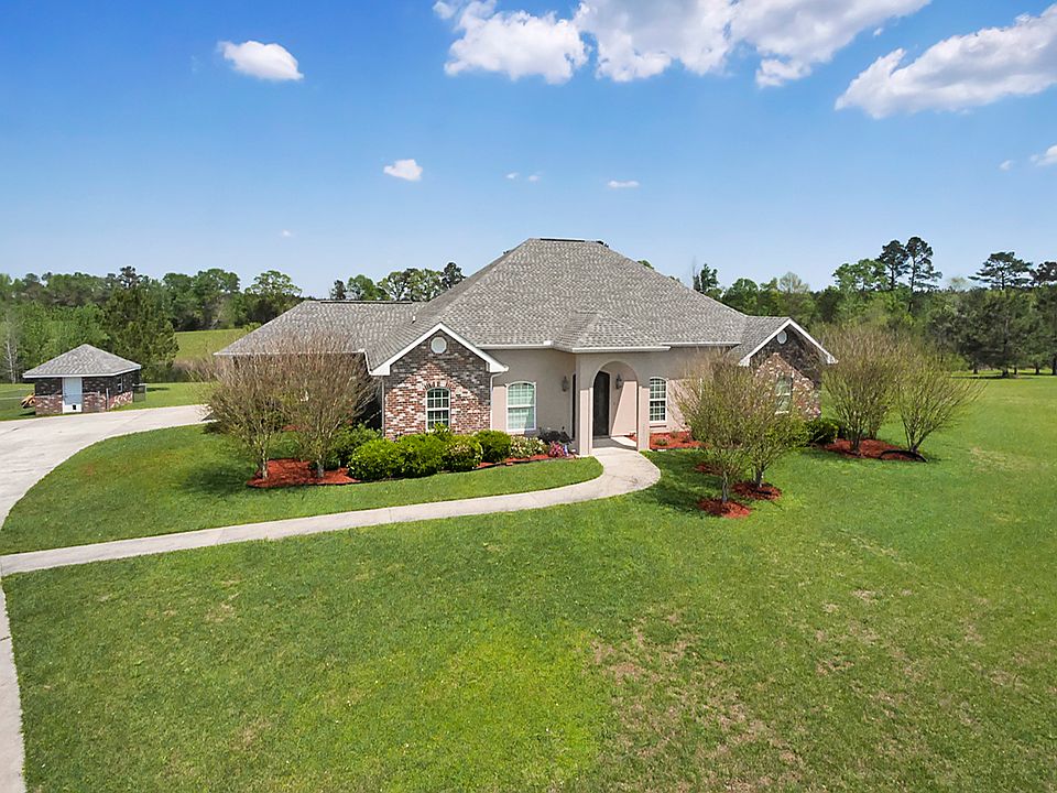 1st image of 40799 Sandpiper Ln