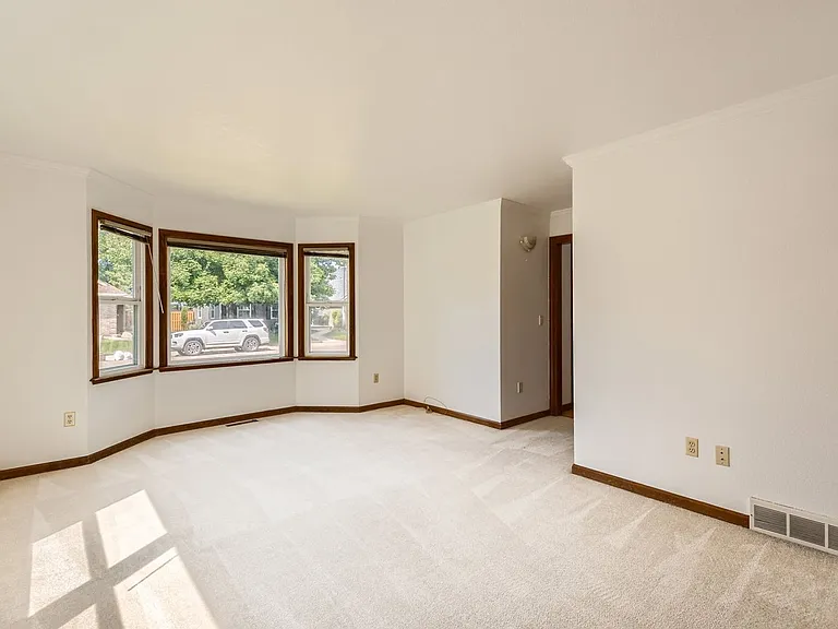 5218 McMurry Ave — Photo 9