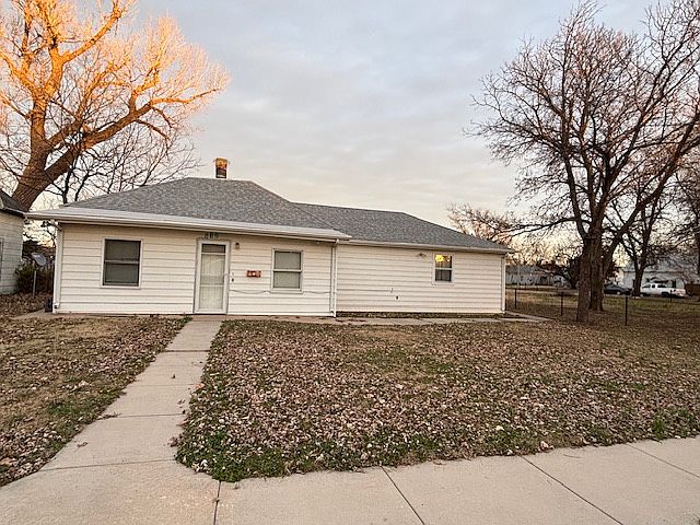 1st image of 912 Toles Ave