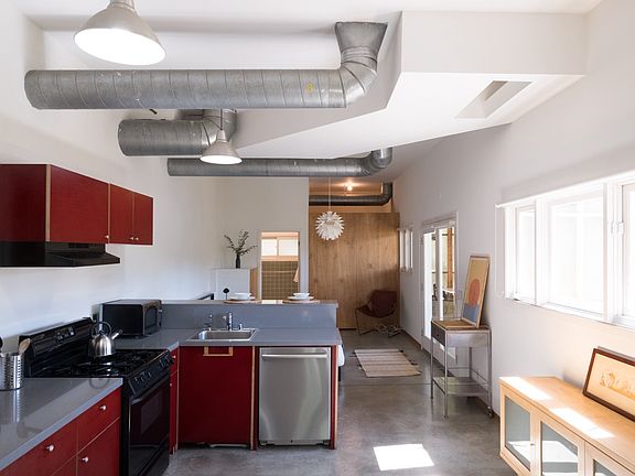 Downstairs studio with a separate entrance