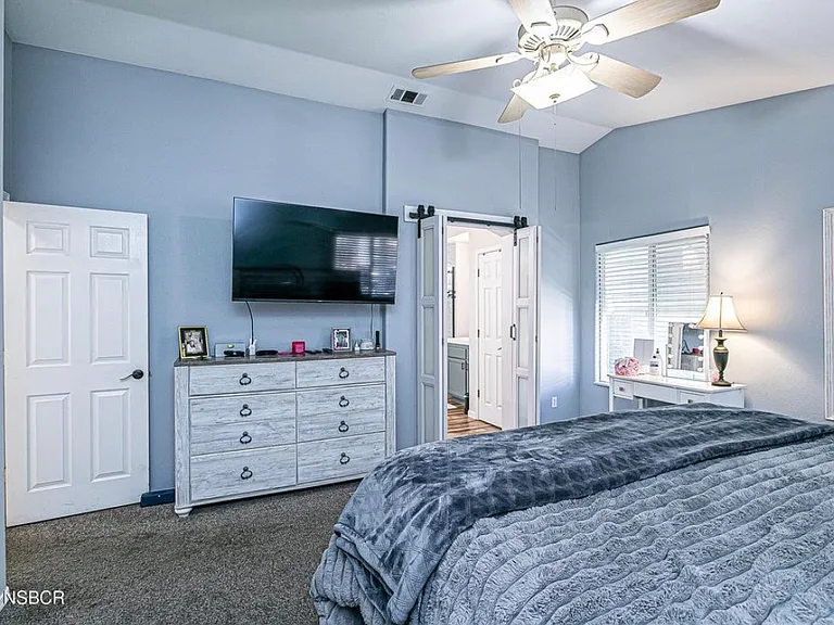 2421 N Baldwin Way — Photo 10
