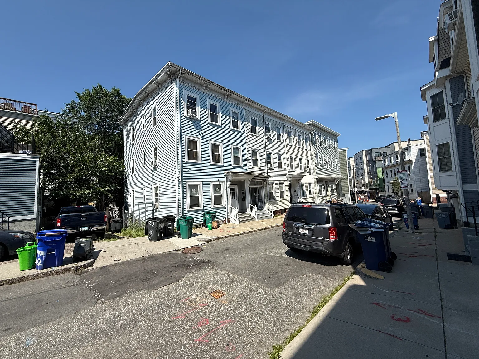 2 bed, 900 sqft, $1,200 — Photo 3