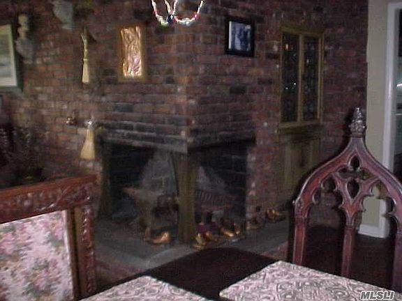5th image of 21 Jefferson Ave
