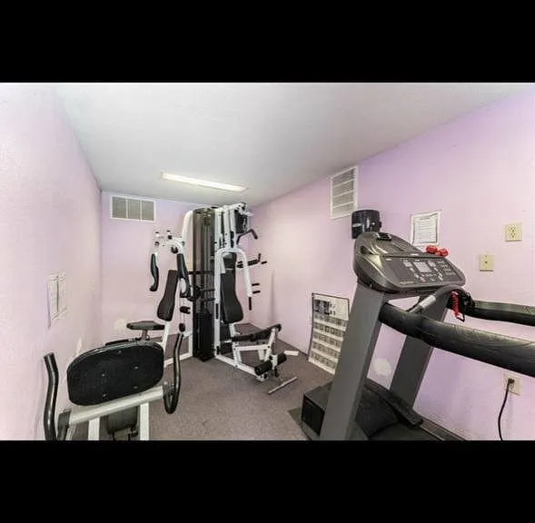 18411 Hatteras St — Photo 25