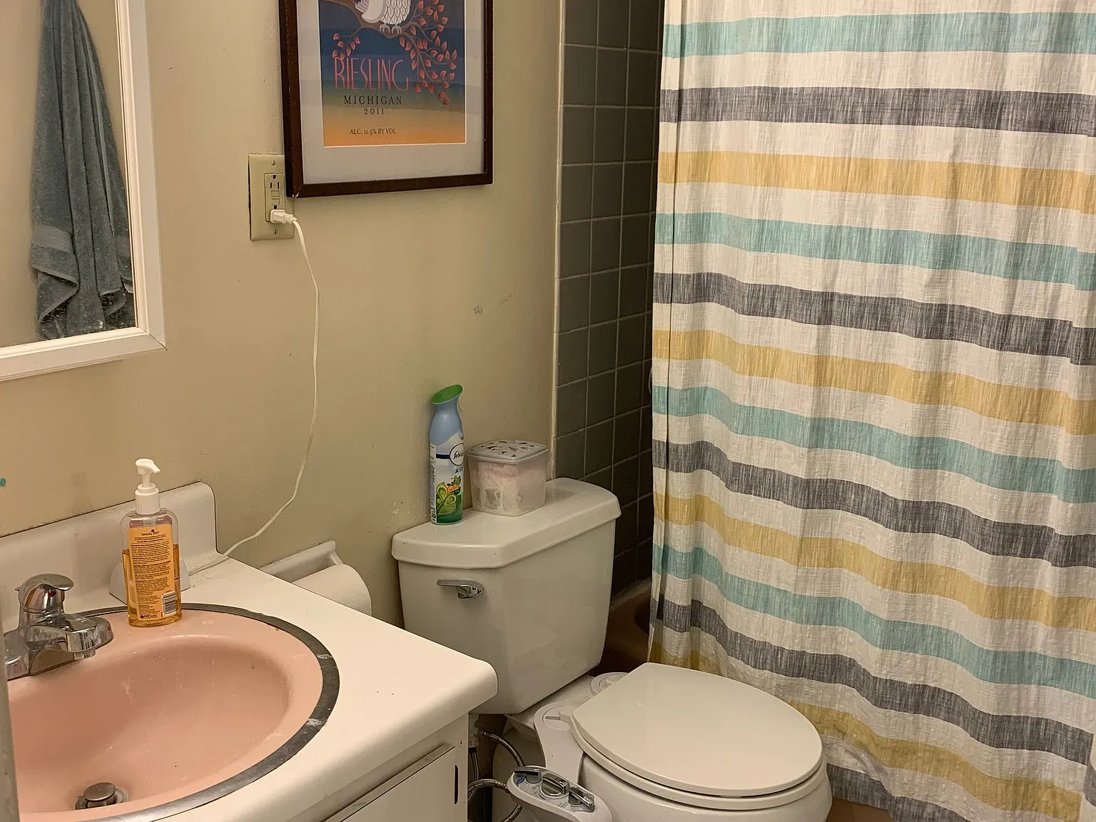2 bed, 1.0 bath, $2,500 — Photo 4