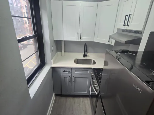 55 Belgrove Dr, Kearny, NJ