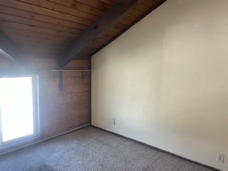 1st bedroom