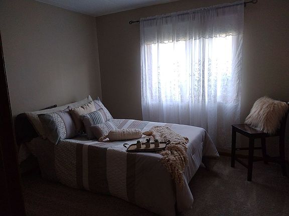 2nd image of 10400 Circle Dr APT 101