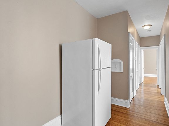 5th image of 5023 Lansdowne Ave #1E-491