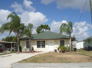 4833 Carver St, Lake Worth, FL 33463